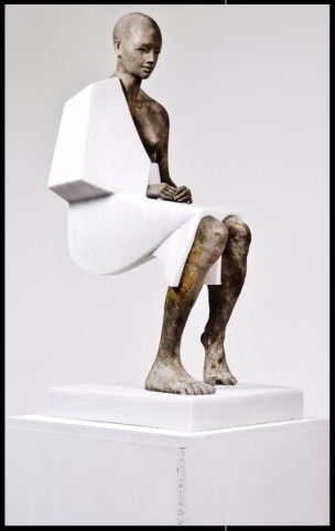 Paris Art Web - Sculpture - Jesus Curia Perez - Mujer Sentada II